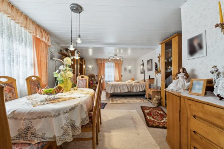 Schlafzimmer/Esszimmer EG