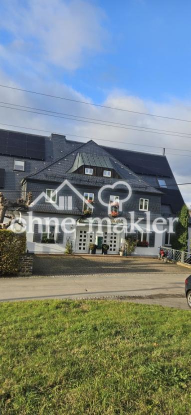Wohnung re. 1. OG und DG