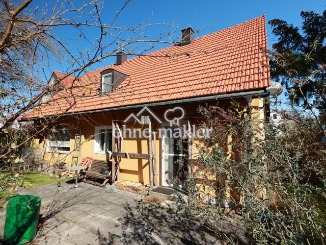 Hausrückseite 1