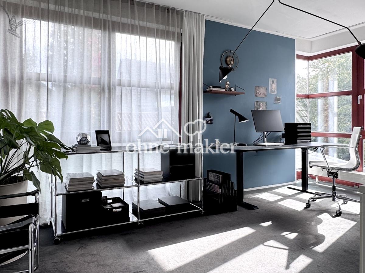 Arbeitszimmer