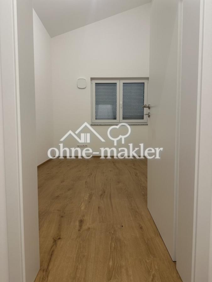 Kinder-/weiteres Schlafzimmer