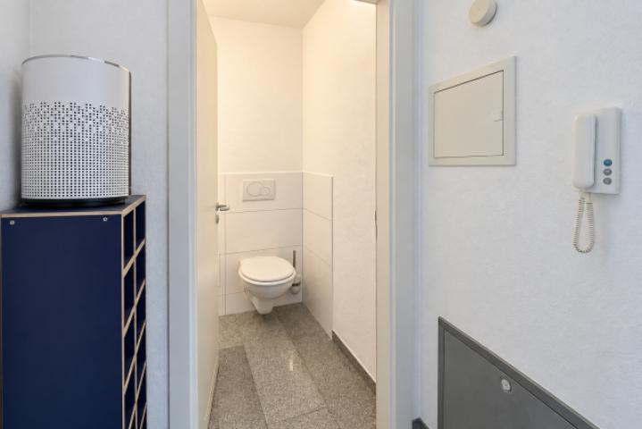 Büro WC im EG