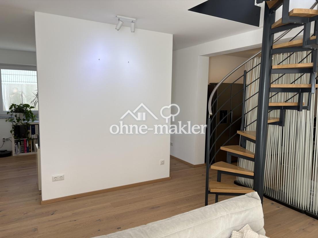 Wohnbereich UG + Treppe zum OG
