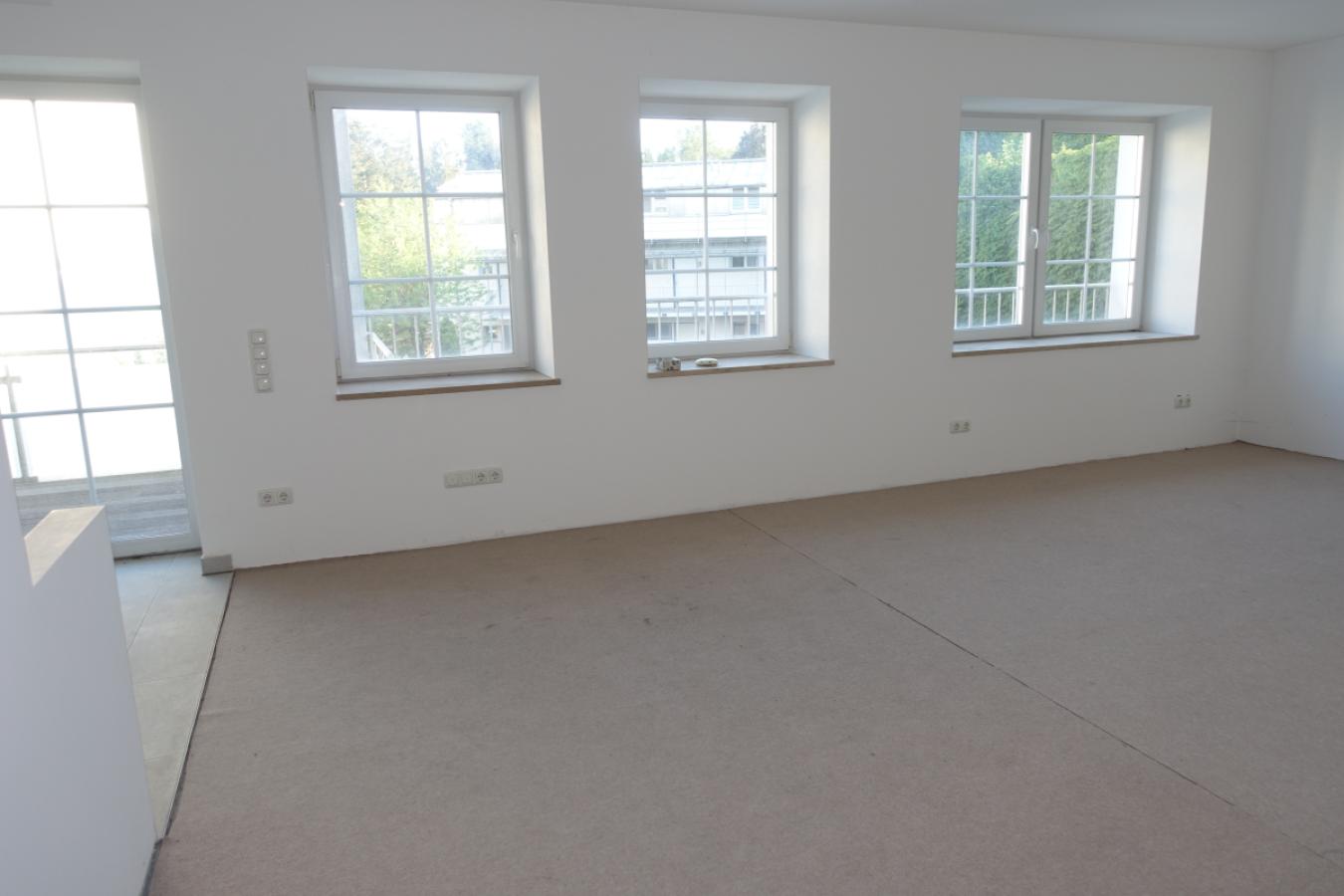 Wohnzimmer, Durchgang z. Terrasse