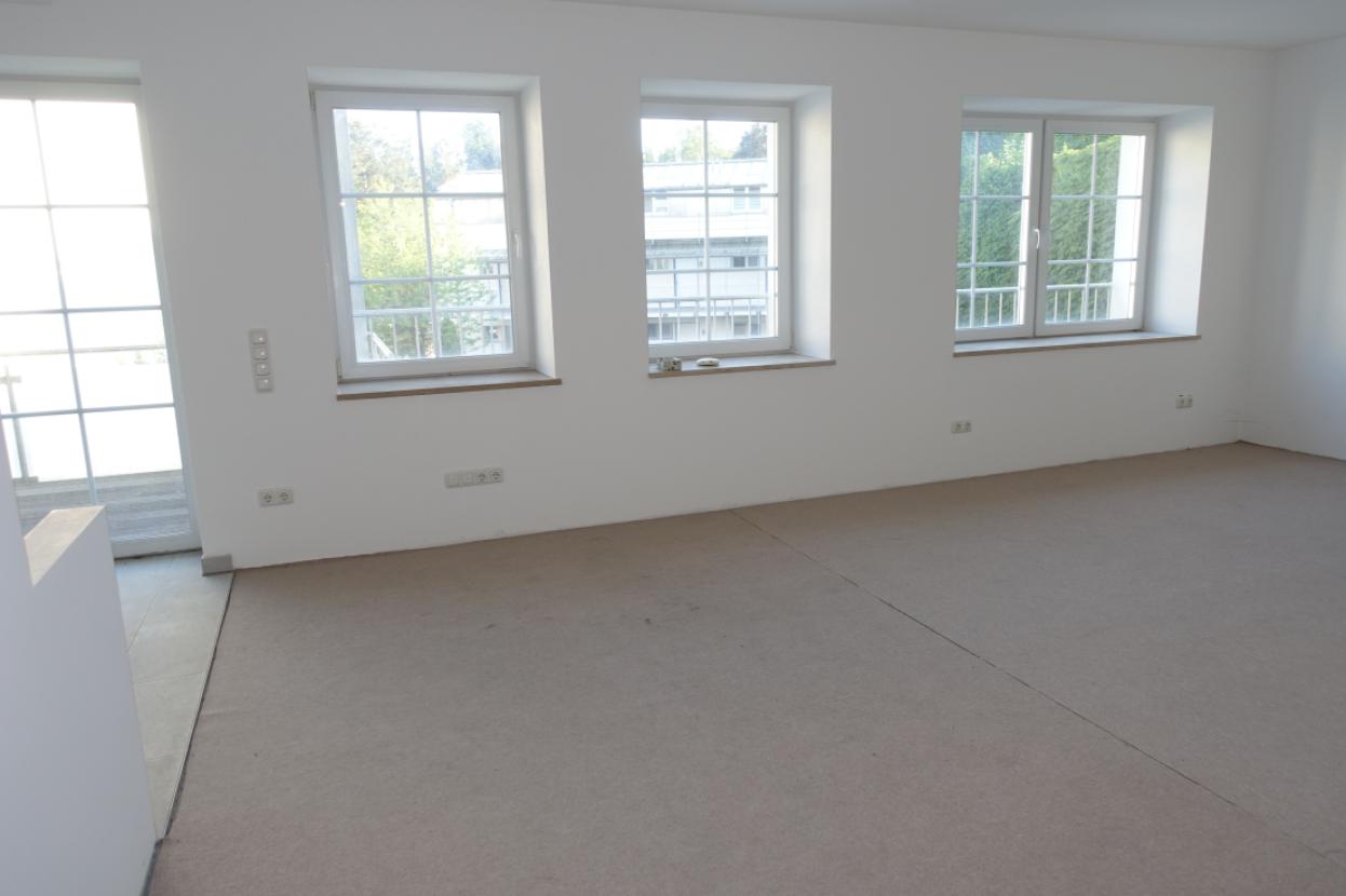 Wohnzimmer, Durchgang z. Terrasse