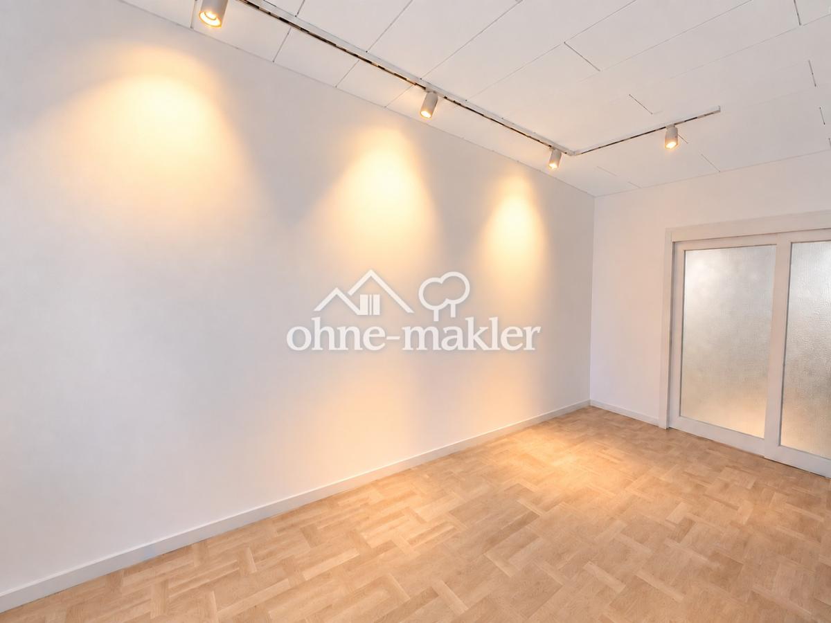 Sitzecke oder Wohnen -geräumt