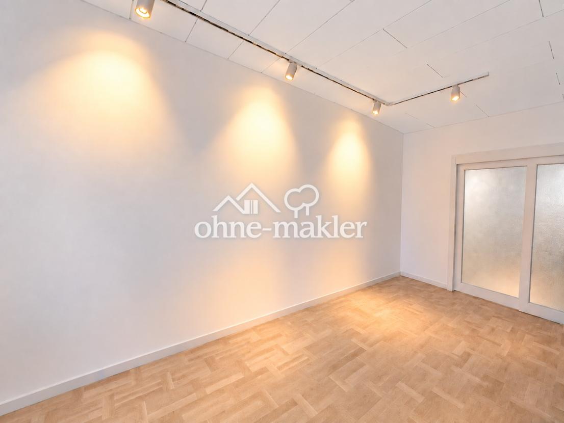 Sitzecke oder Wohnen -geräumt