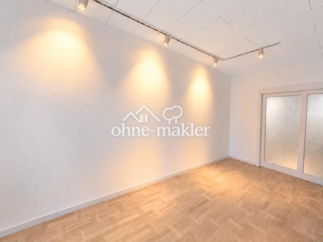 Sitzecke oder Wohnen -geräumt