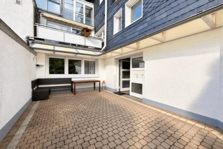 Eingang - Garagenhof