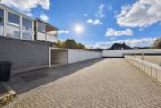 Garagenhof - Rechts