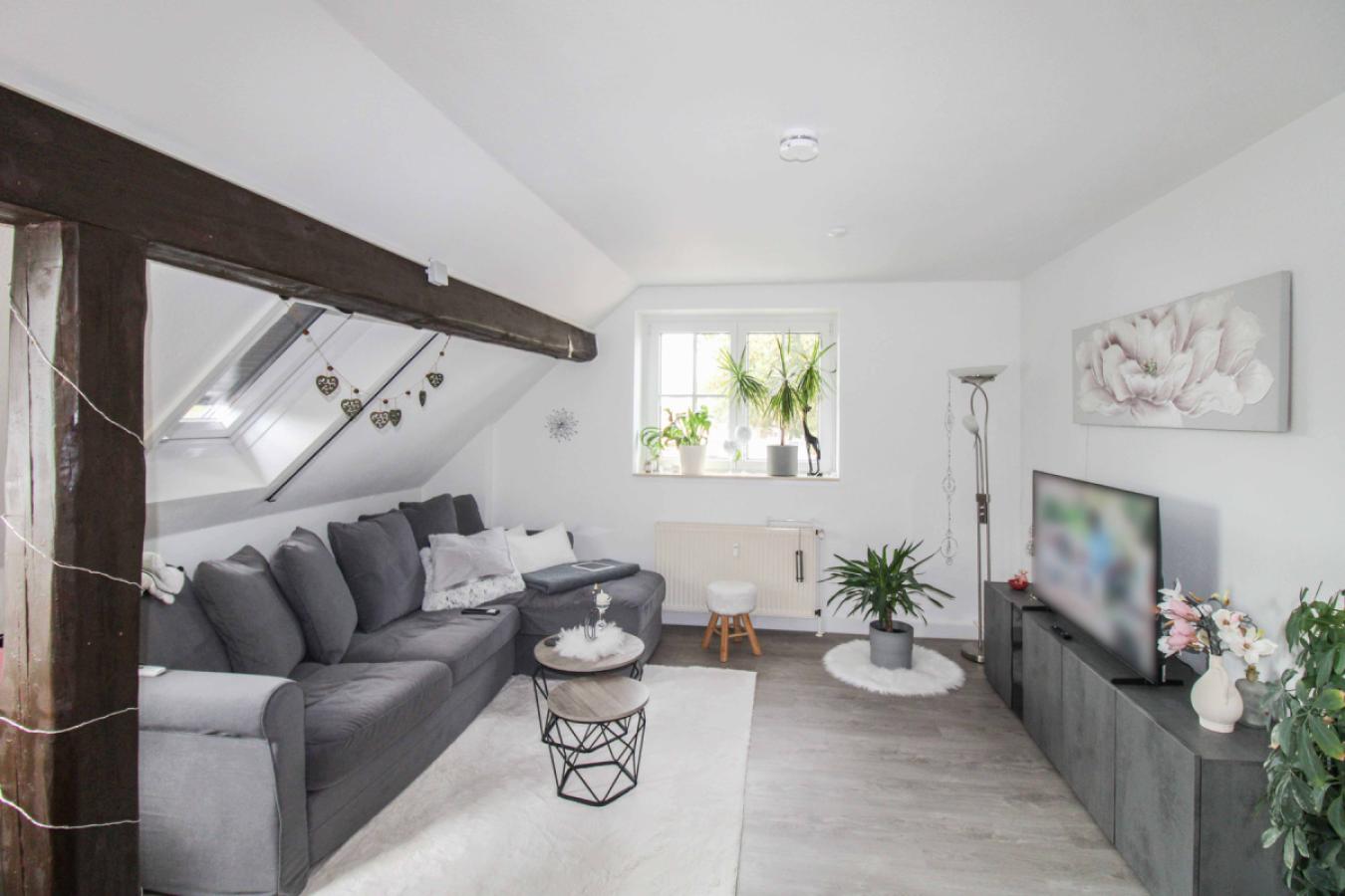 Wohnzimmer Mehrfamilienhaus