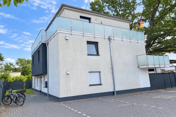Haus front
