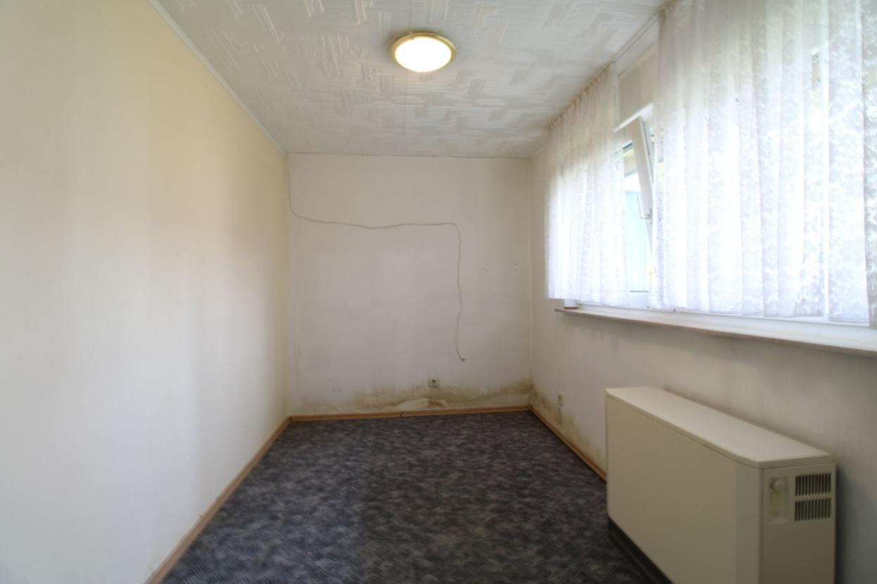 Büro EG