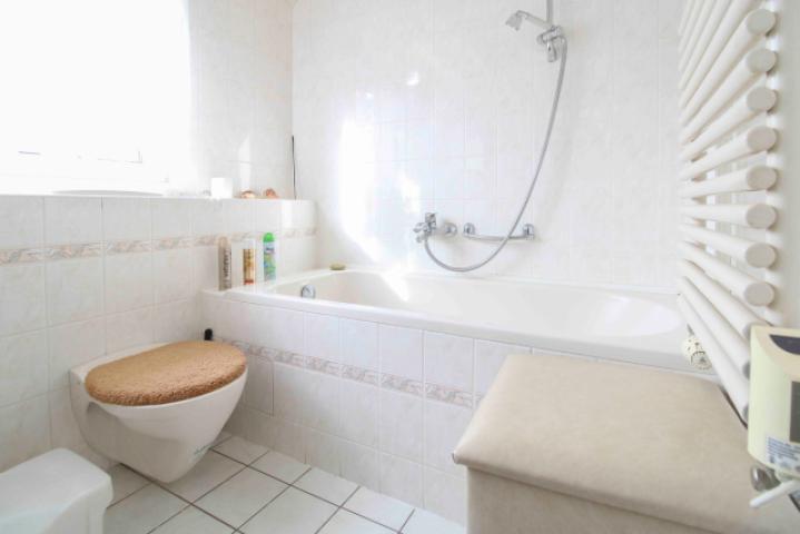 Badezimmer 1.OG