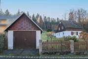 Garage und Haus