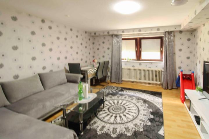 Wohnzimmer UG