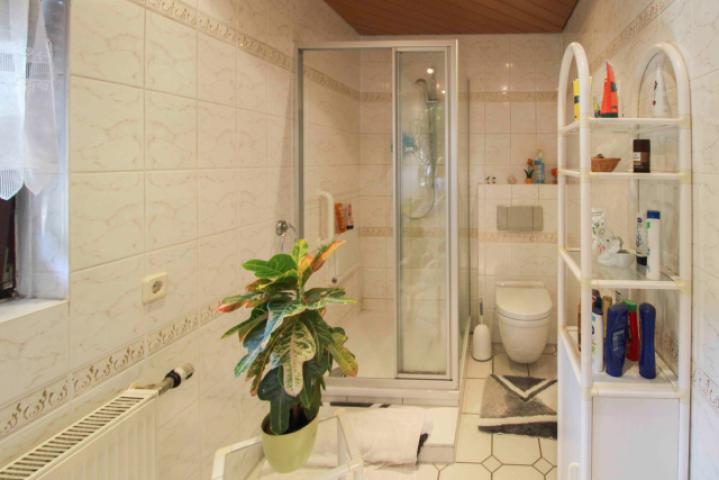 Haus 1 Bad