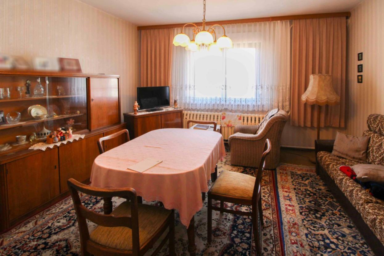 Haus 1 Wohnung OG