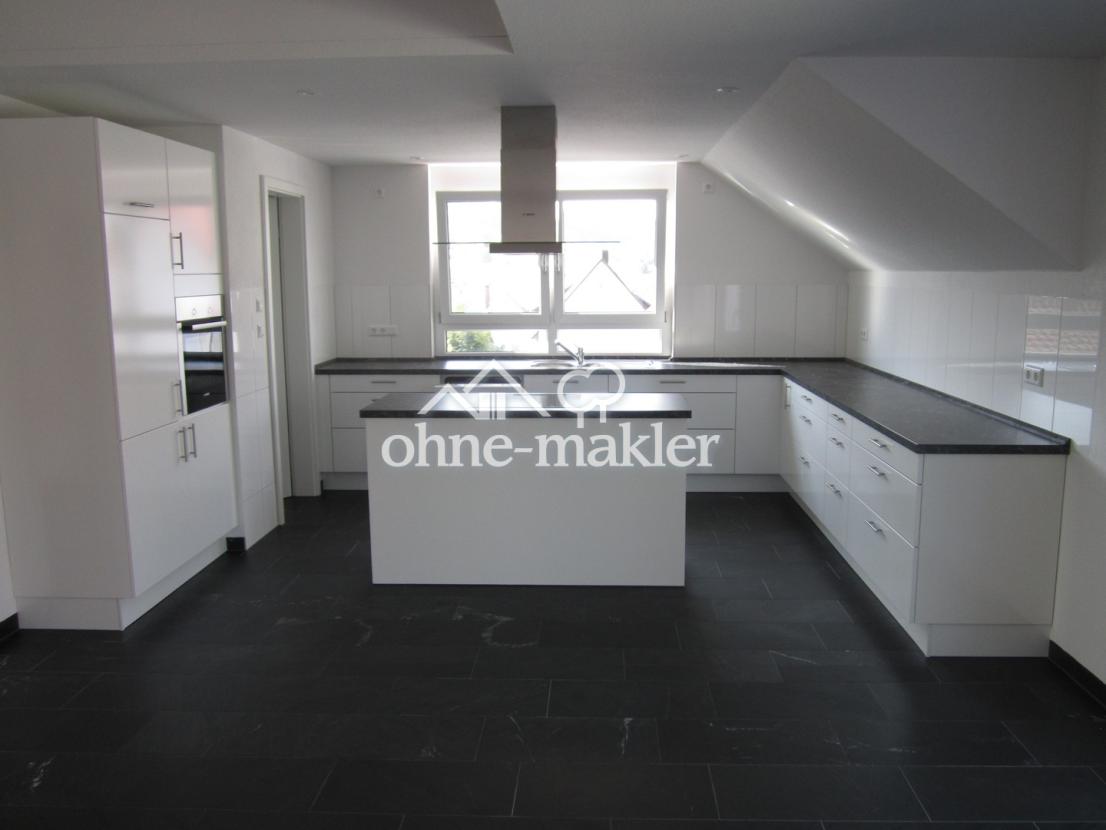 Küche mit Mittelblock