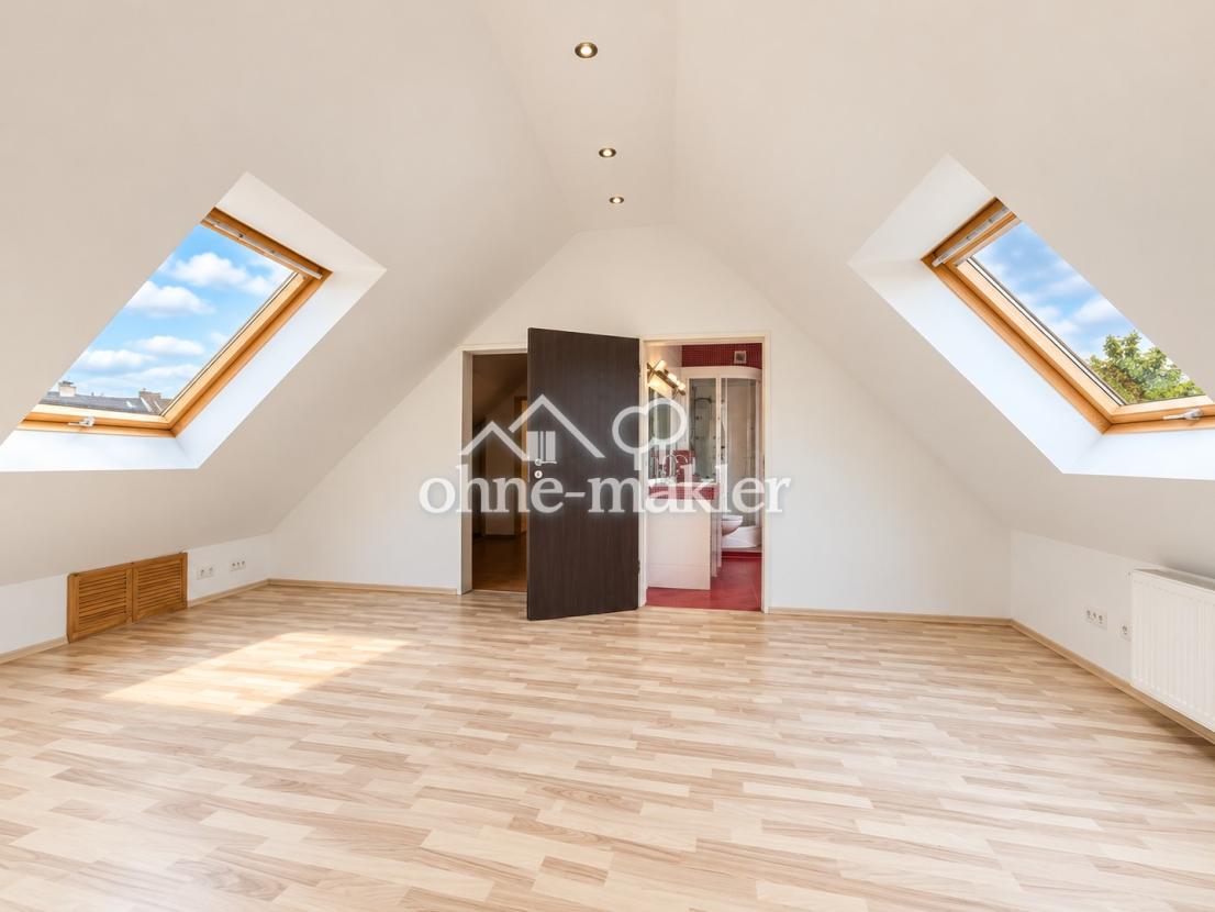 Schlafzimmer 4