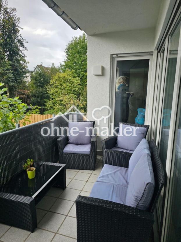 Balkon mit Blick in den Garten