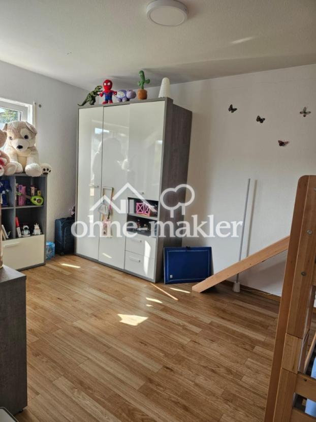 Kinderzimmer / Arbeitszimmer