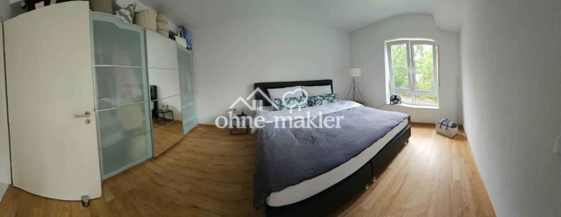 Helles ruhiges Schlafzimmer