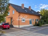 Blick von der Strasse Stellpla
