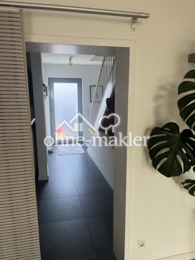 EG_Blick in den Flur