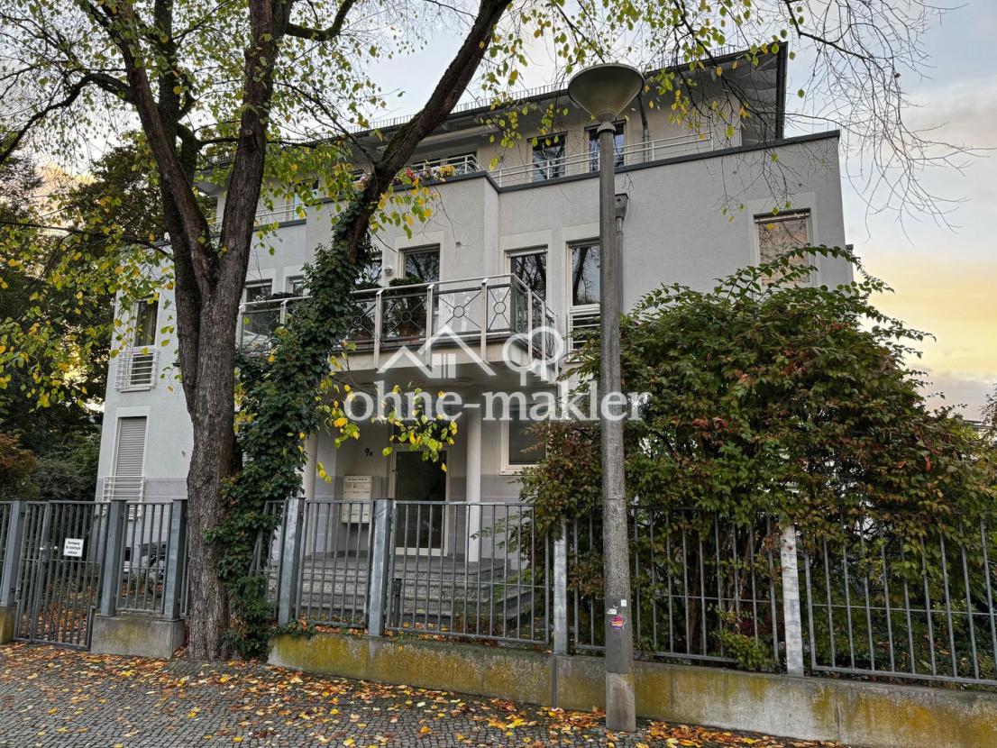 Straßenseite Bild 1