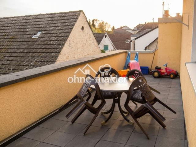 großer Balkon