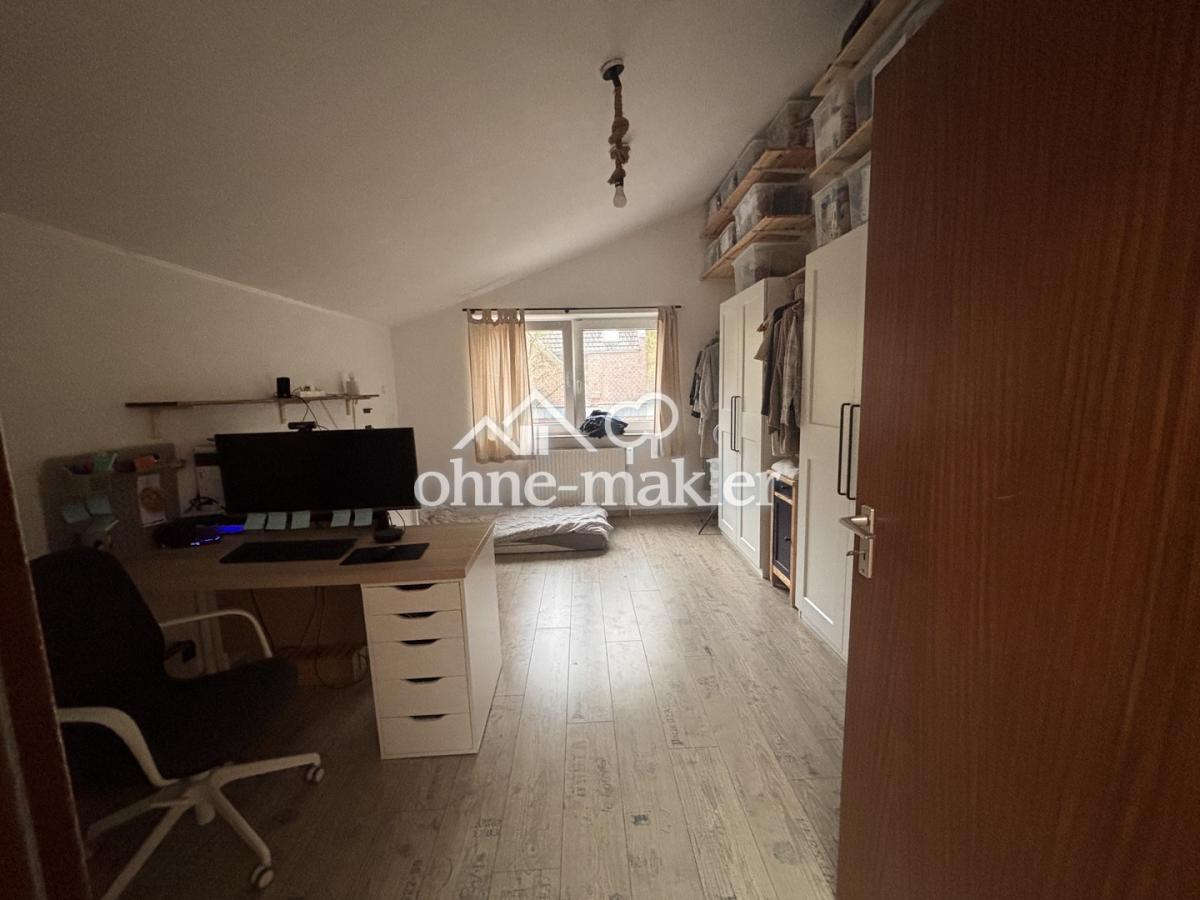 Zimmer 1 OG