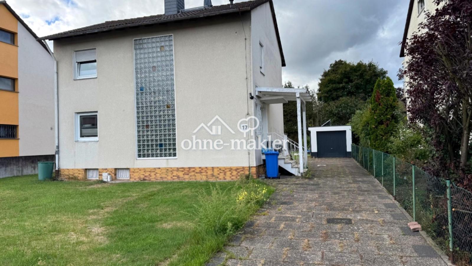 02_Haus_Ansicht_Einfahrt