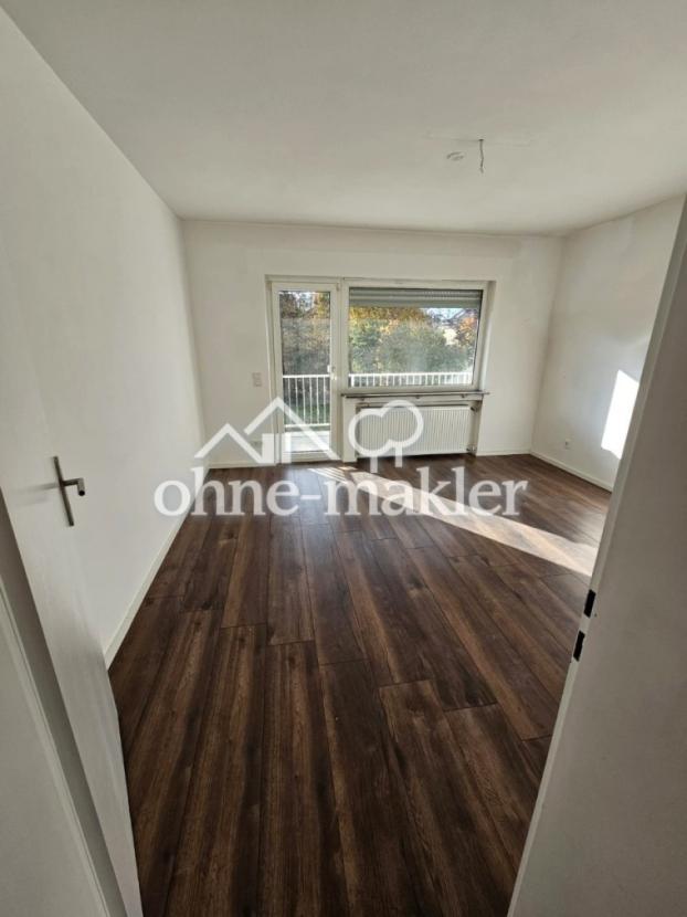 07_Zimmer_mit_Balkon