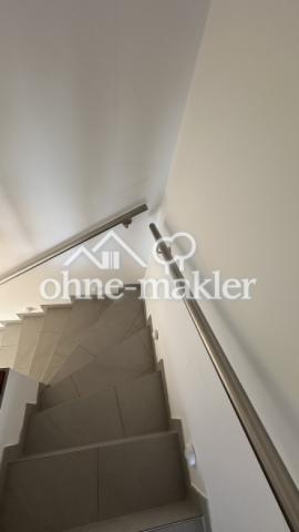 Blick Treppe runter 2