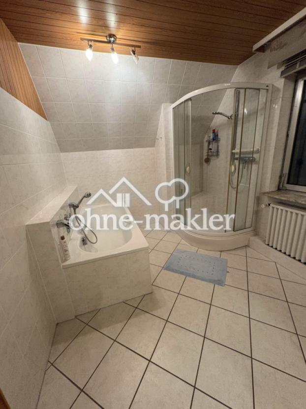 Badezimmer 1.OG