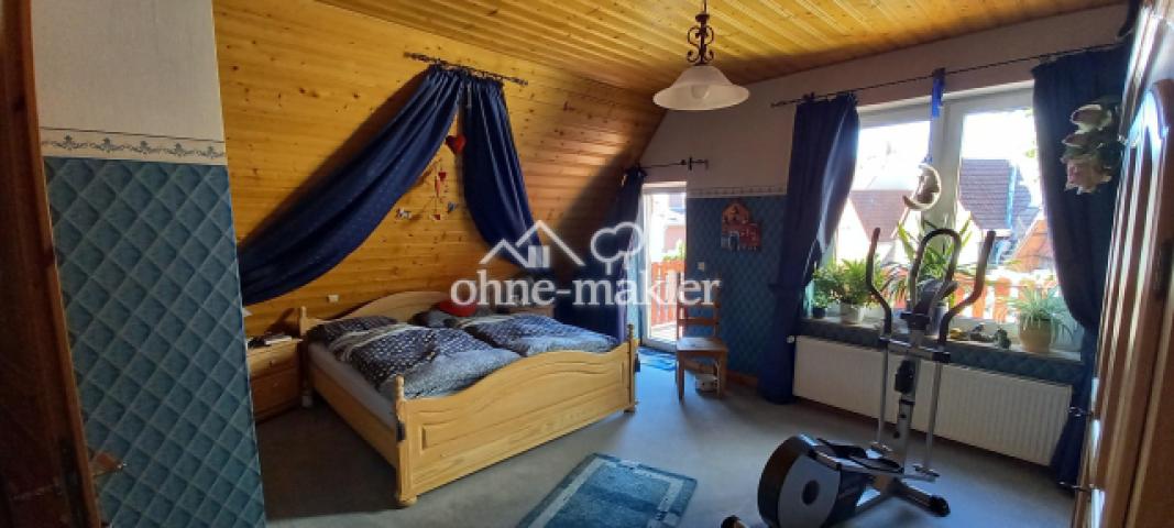 Schlafzimmer 2. OG