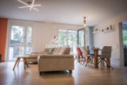 Wohnzimmer mit Blick zum Garte