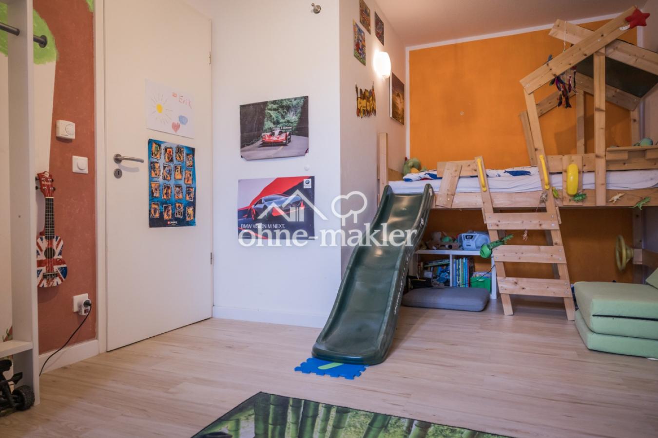 Kinderzimmer EG