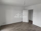 Schlafzimmer mit Balkonzugang
