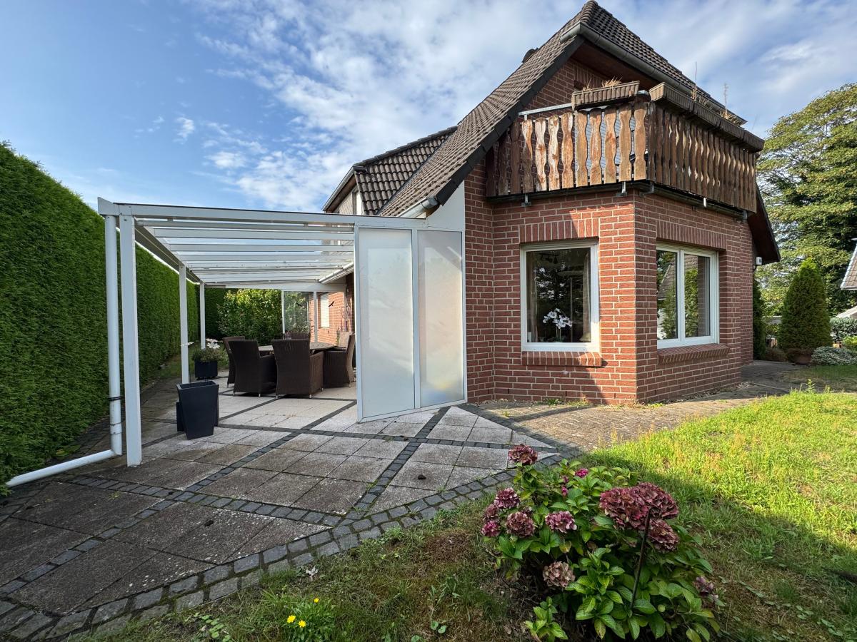 Haus Gartenansicht 