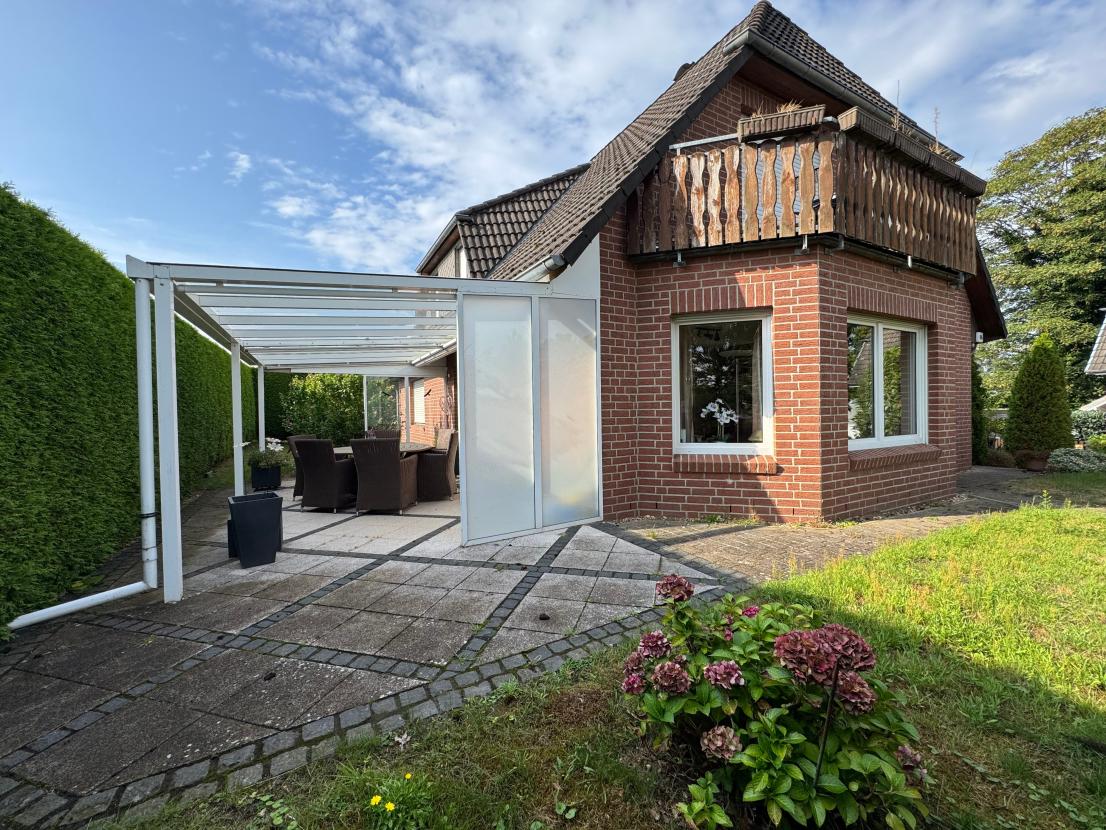 Haus Gartenansicht 