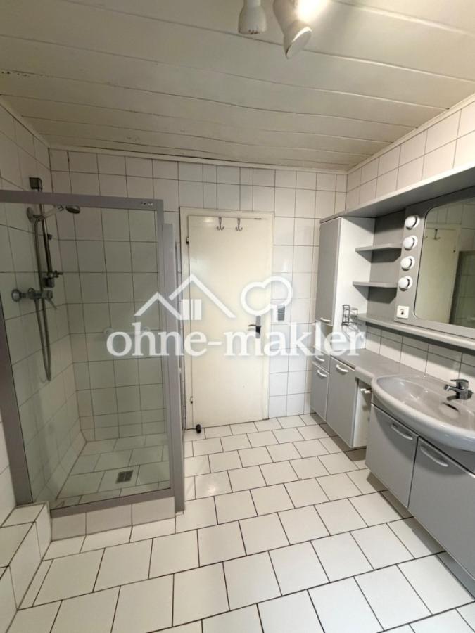 Badezimmer EG