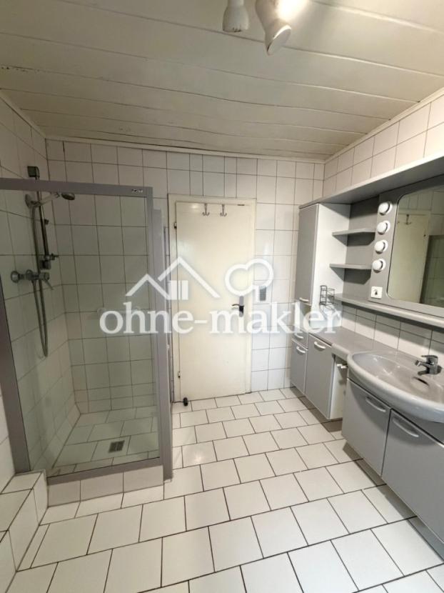 Badezimmer EG